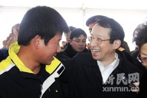 副市长沈骏:"公务员带头不买特殊票"